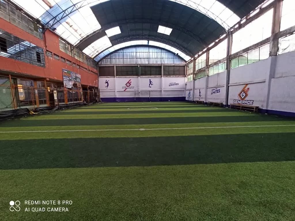 Cancha de gras sintético "La Super Vichita" - Foto 1