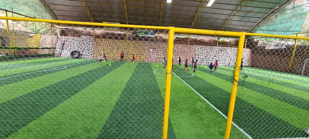 CANCHA SINTETICA OLIMPICO DE CORIPATA SUR - Foto 2